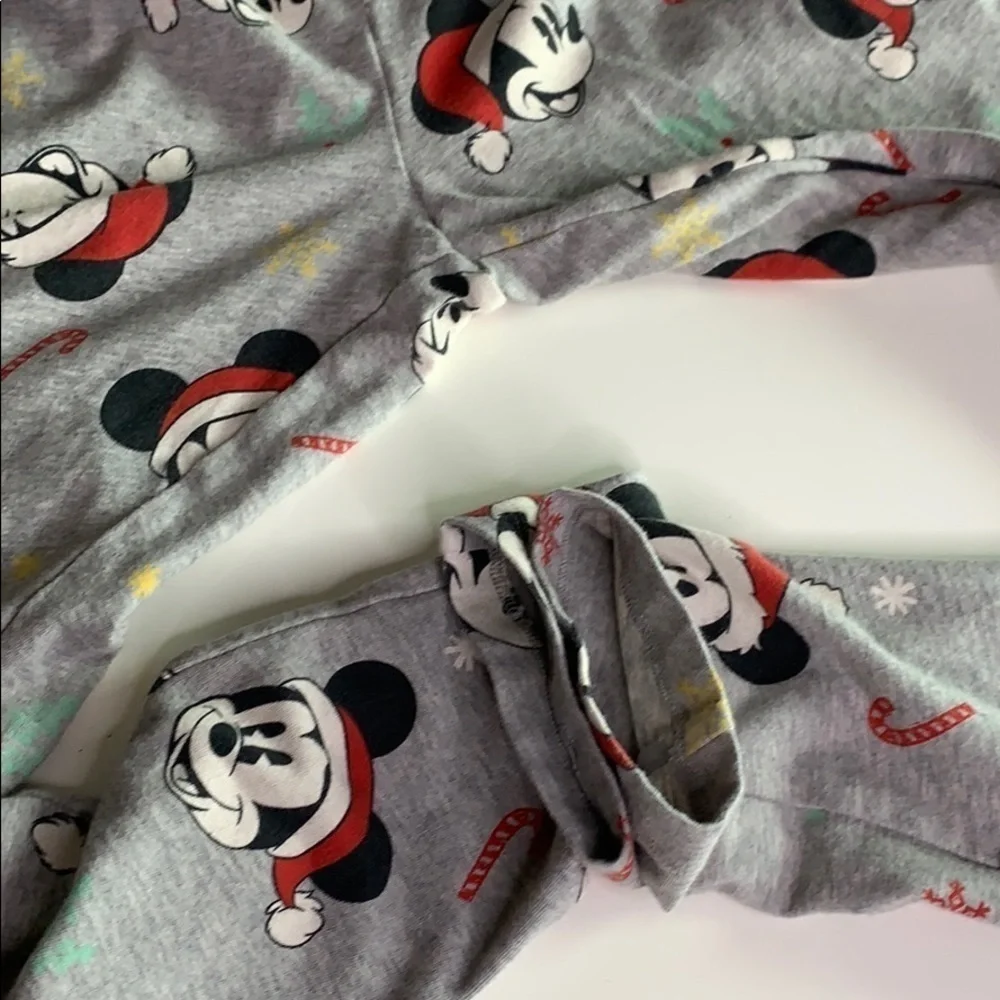 Divided H&M x Disney Mickey Christmas Hat Legging